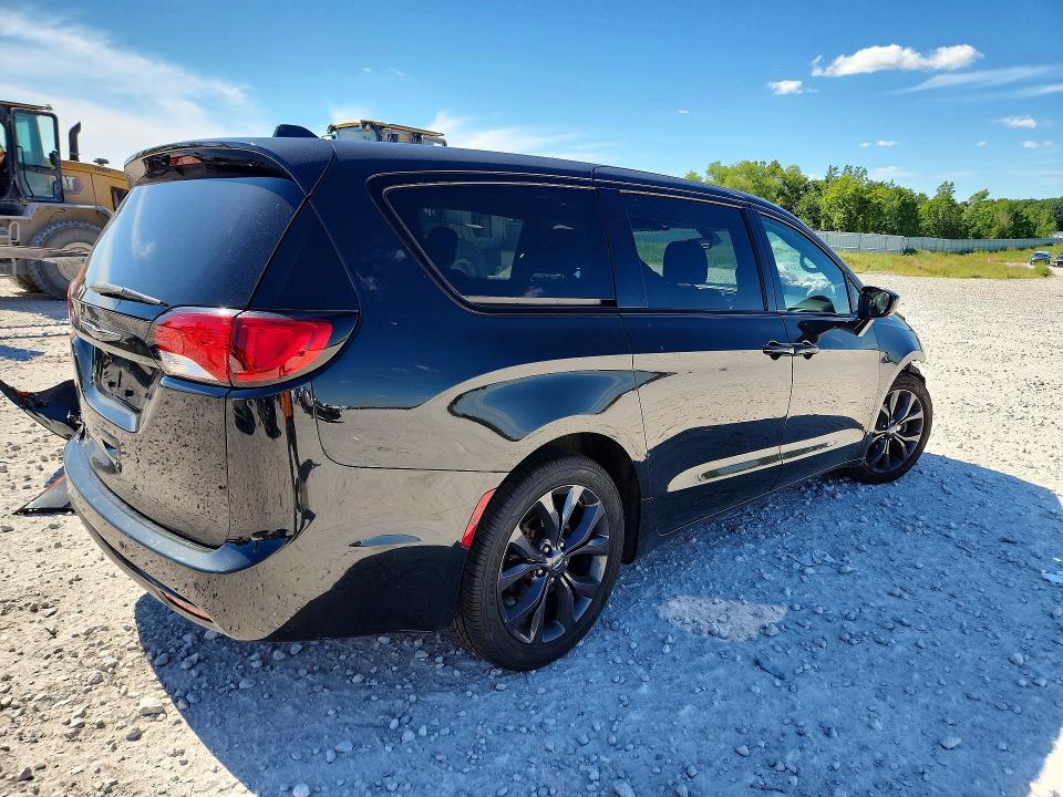 2020 Chrysler Pacifica VIN 2C4RC1FGXLR147364 COPART salvage auction — FRONT END, Mi - Certificate Of Title, sold $6,000 on 2026-07-23 (photo 3)