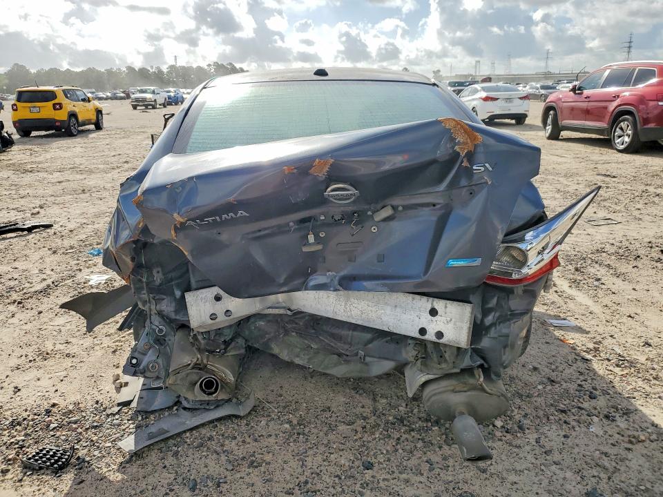 2013 Nissan Altima VIN 1N4AL3AP7DC186154 COPART salvage auction — REAR END, Tx - Salvage Vehicle Title, sold $425 on 2026-07-02 (photo 6)
