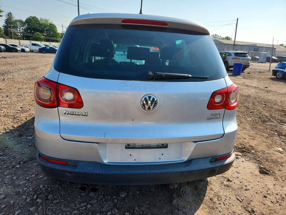 2010 Volkswagen Tiguan VIN WVGBV7AX1AW001912 COPART salvage auction — FRONT END, Pa - Reconstructed Clean, sold $375 on 2026-08-05 (photo 6)