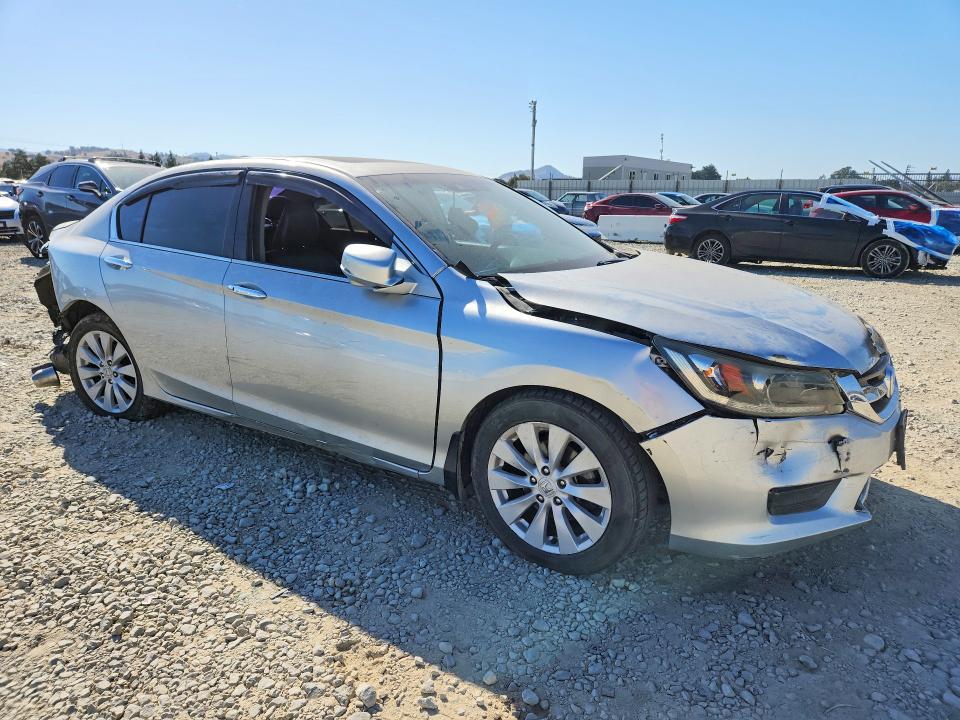 2015 Honda Accord VIN 1HGCR2F86FA155295 COPART salvage auction — FRONT END, Ca - Salvage Certificate, sold $1,600 on 2026-07-09 (photo 4)