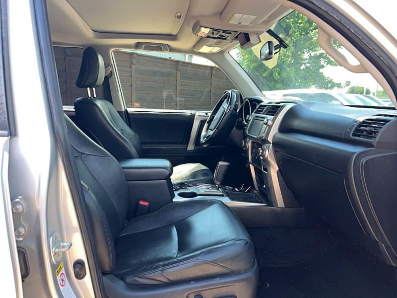2012 Toyota 4runner VIN JTEZU5JR3C5036631 COPART salvage auction — MINOR DENT/SCRATCHES, Tx - Certificate Of Title (P), sold $8,300 on 2026-07-02 (photo 5)