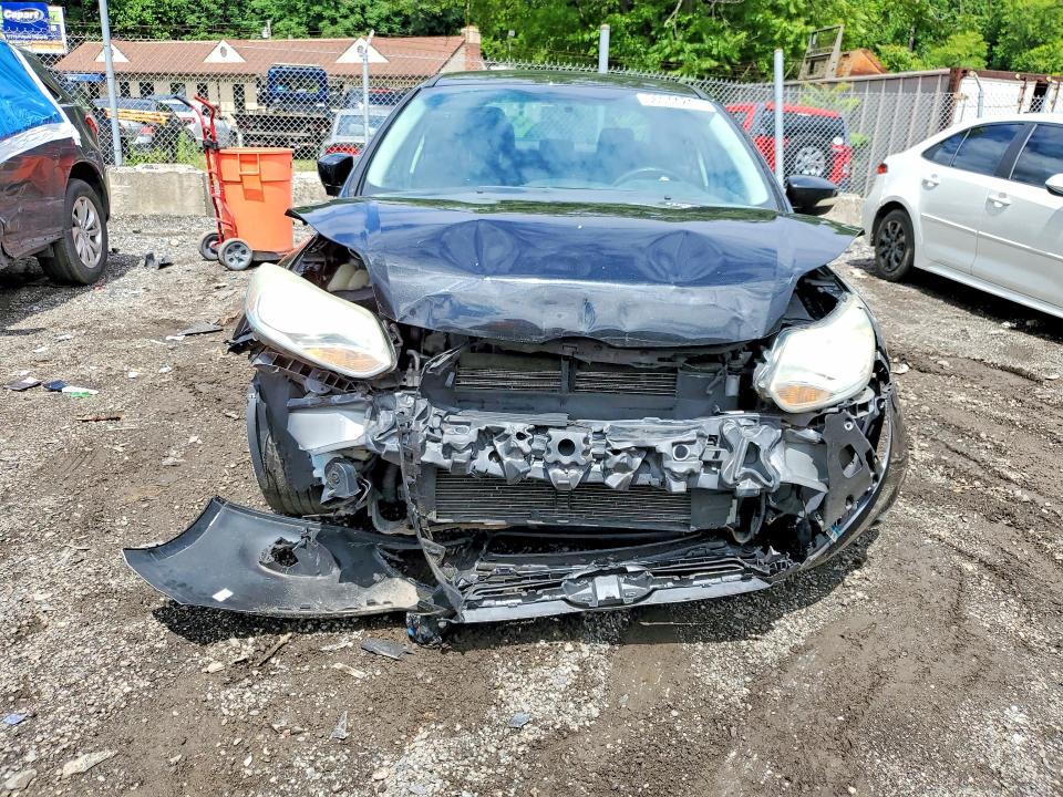 2014 Ford Focus VIN 1FADP3F24EL410643 COPART salvage auction — FRONT END, Md - Cert Of Salvage > 75% Damage, sold $400 on 2026-07-02 (photo 5)