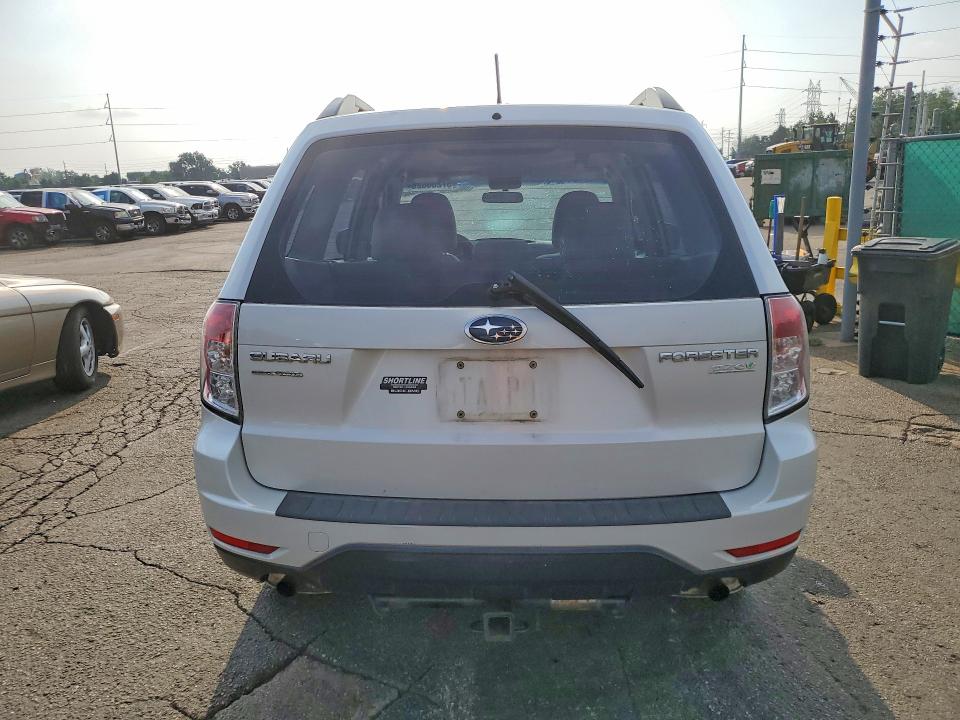 2013 Subaru Forester VIN JF2SHABC5DH428542 COPART salvage auction — VANDALISM, Co - Public - Salvage Title, sold $525 on 2026-07-23 (photo 6)