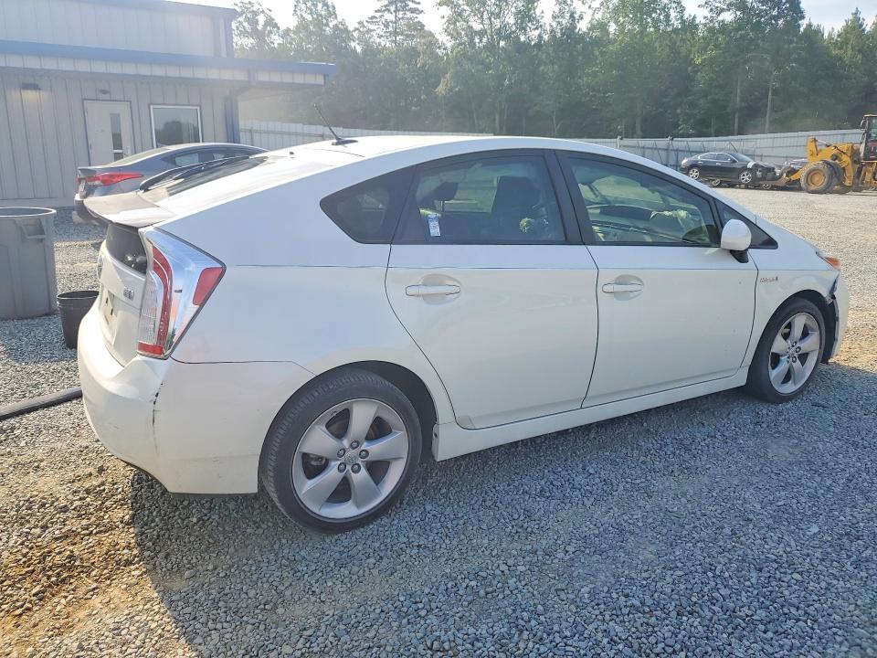 2015 Toyota Prius VIN JTDKN3DU8F0456300 COPART salvage auction — FRONT END, Nc - Salvage Certificate Of Title, sold $175 on 2026-07-16 (photo 3)