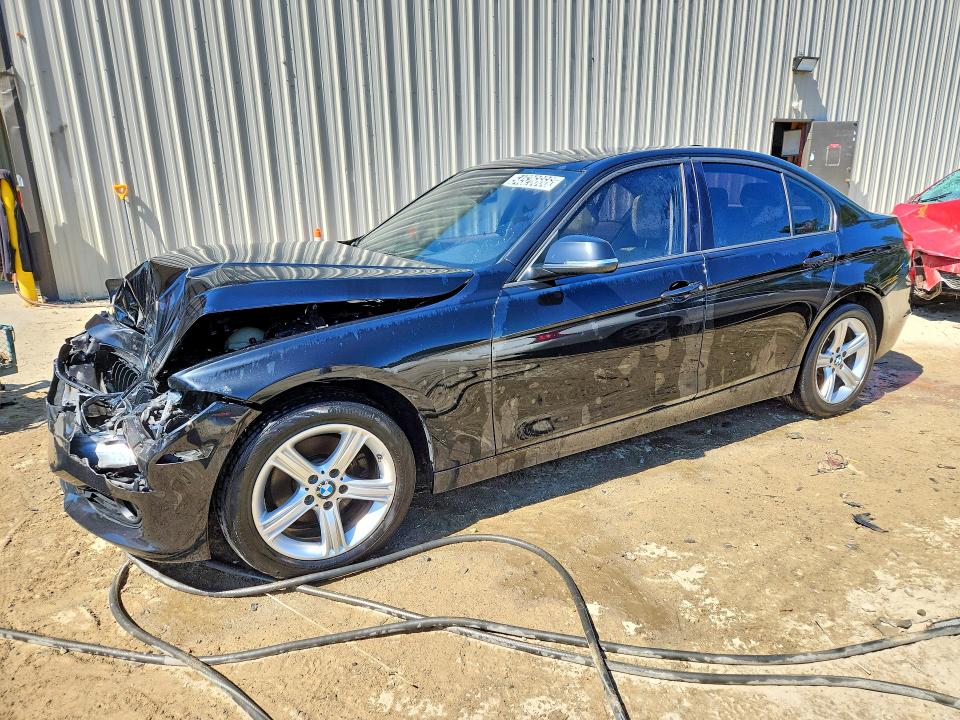 2015 BMW 3er VIN WBA3B5G59FNS15813 COPART salvage auction — FRONT END, Wv - Certificate Of Title, sold $700 on 2026-07-28 (photo 1)