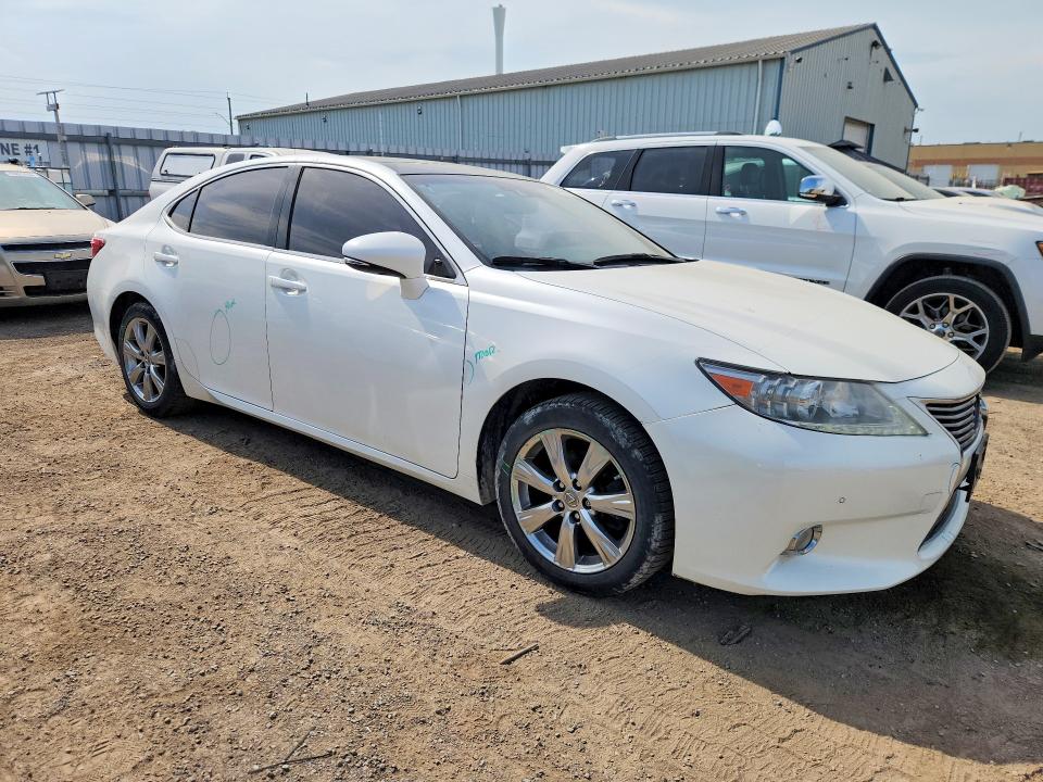2013 Lexus VIN JTHBK1GG9D2029887 COPART salvage auction — FRONT END, On - Permit No Brand - Unfit, sold $2,400 on 2026-07-28 (photo 4)