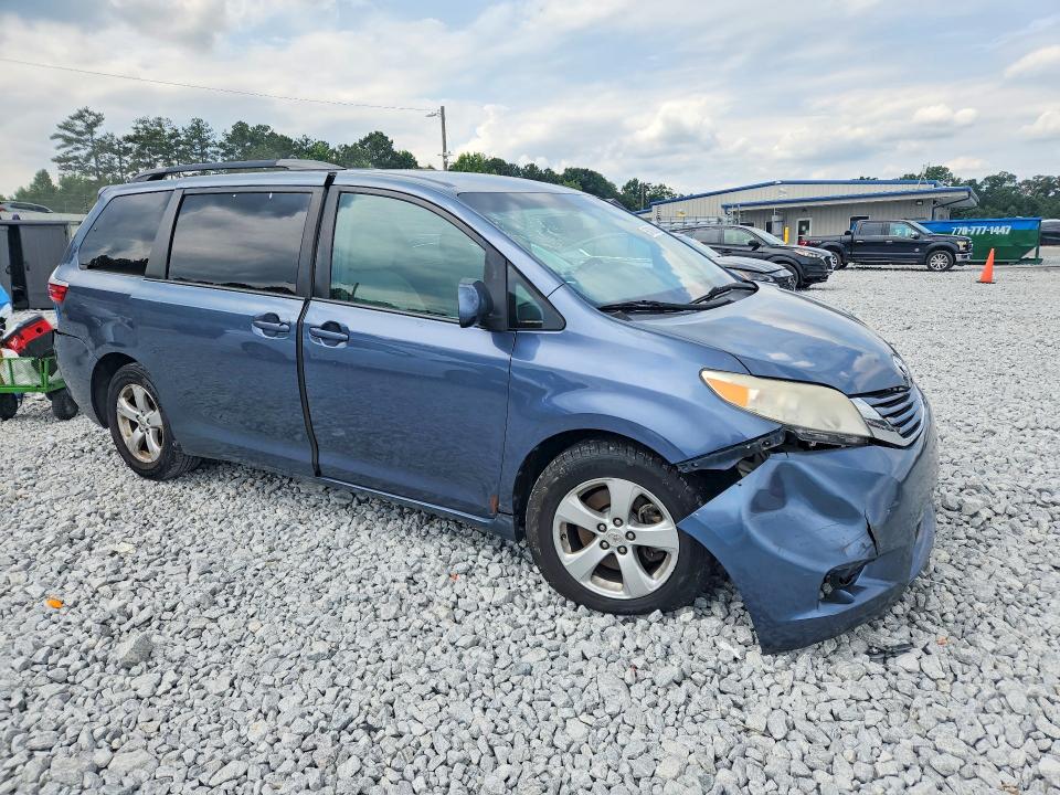 2016 Toyota Sienna VIN 5TDKK3DCXGS727484 COPART salvage auction — FRONT END, Ga - Certificate Of Title (P), sold $4,750 on 2026-07-30 (photo 4)