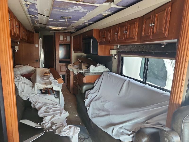 2008 Freightliner Chassis VIN 4UZACUCY08CAJ0895 COPART salvage auction — NORMAL WEAR, ON - PERMIT SALVAGE, sold $1,350 on 2026-07-09 (photo 6)