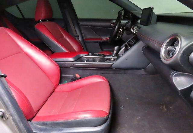 2021 Lexus Is 300 VIN JTHAA1D20M5113277 COPART salvage auction — ALL OVER, Tx - Dis/Dlr/Exp Only Clean Title (P), sold $11,800 on 2026-07-11 (photo 5)