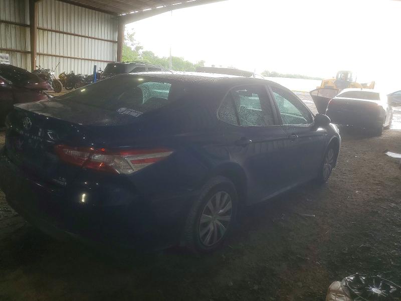 2018 Toyota Camry VIN 4T1B31HK1JU502243 COPART salvage auction — SIDE, Tx - Salvage Vehicle Title, sold $6,000 on 2026-07-09 (photo 4)