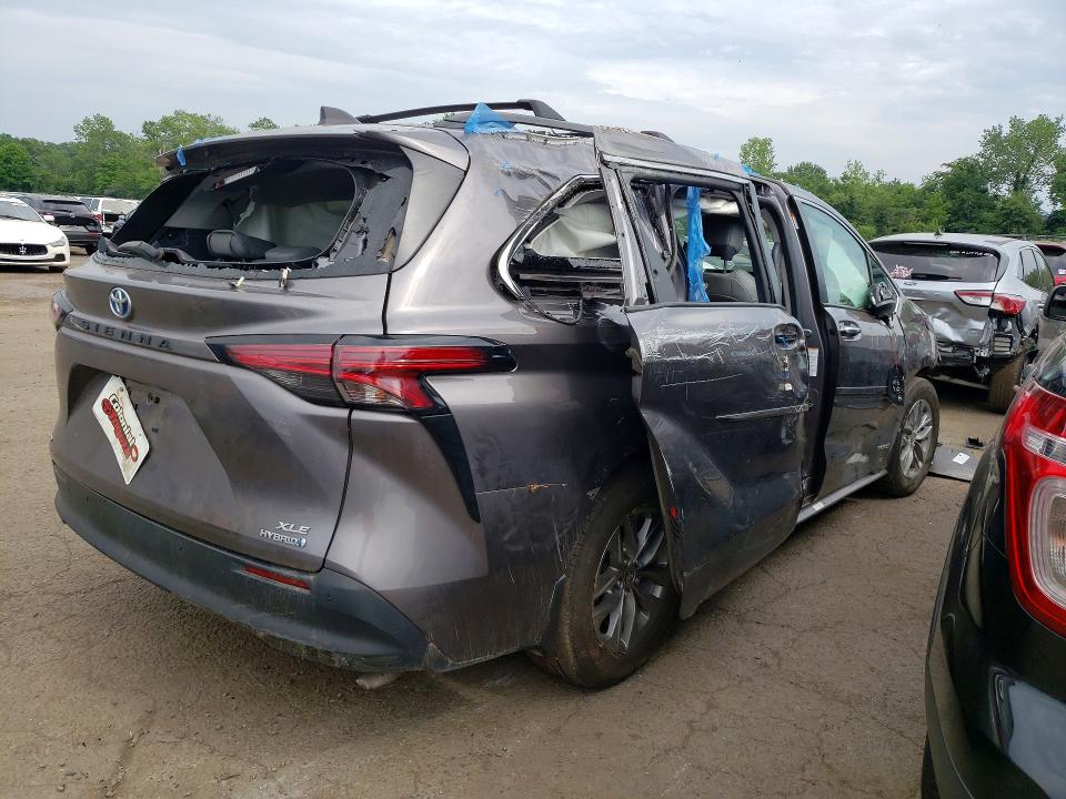 2021 Toyota Sienna VIN 5TDYSKFC1MS029908 COPART salvage auction — ROLLOVER, Ct - Certificate Of Title, sold $6,700 on 2026-07-09 (photo 3)