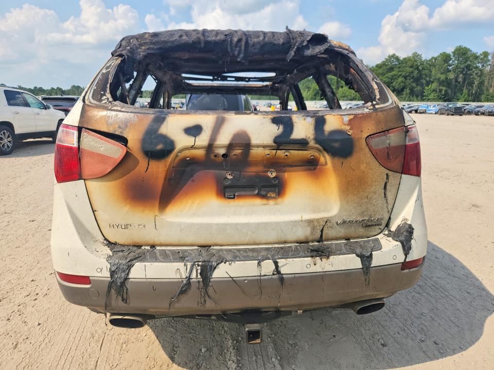 2011 Hyundai Veracruz VIN KM8NU4CCXBU153936 COPART salvage auction — BURN, Sc - Cert Of Title-Salvage Fire, sold $250 on 2026-07-29 (photo 6)