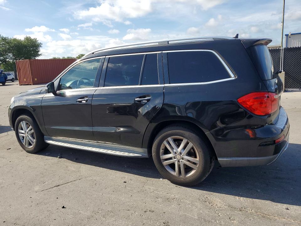 2013 Mercedes-benz Gl-klasse VIN 4JGDF7CE1DA133300 COPART salvage auction — MINOR DENT/SCRATCHES, Fl - Certificate Of Title, sold $1,550 on 2026-07-02 (photo 2)