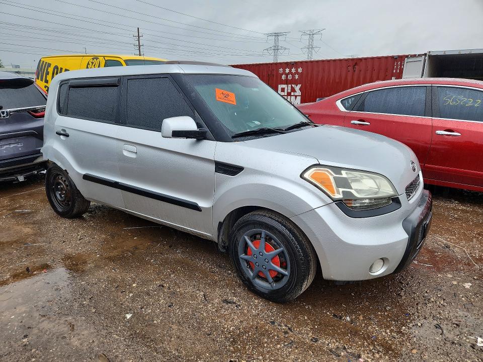 2010 Kia Soul VIN KNDJT2A22A7164317 COPART salvage auction — REAR END, Il - Salvage Certificate, sold $350 on 2026-07-09 (photo 4)