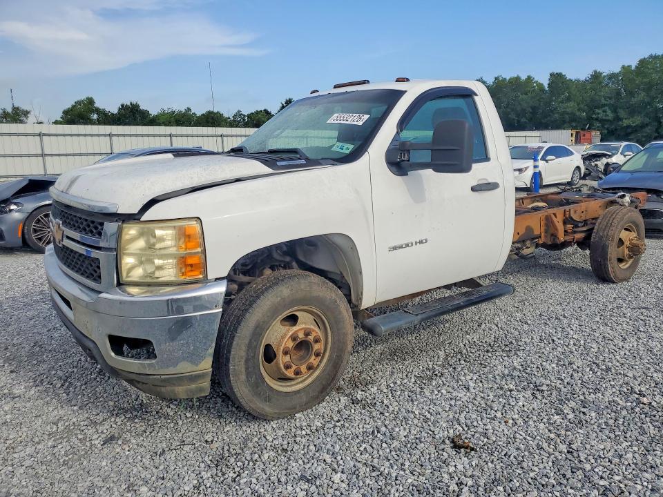 2013 Chevrolet Silverado 3500 VIN 1GB3CZC88DF181740 — COPART salvage auction photo