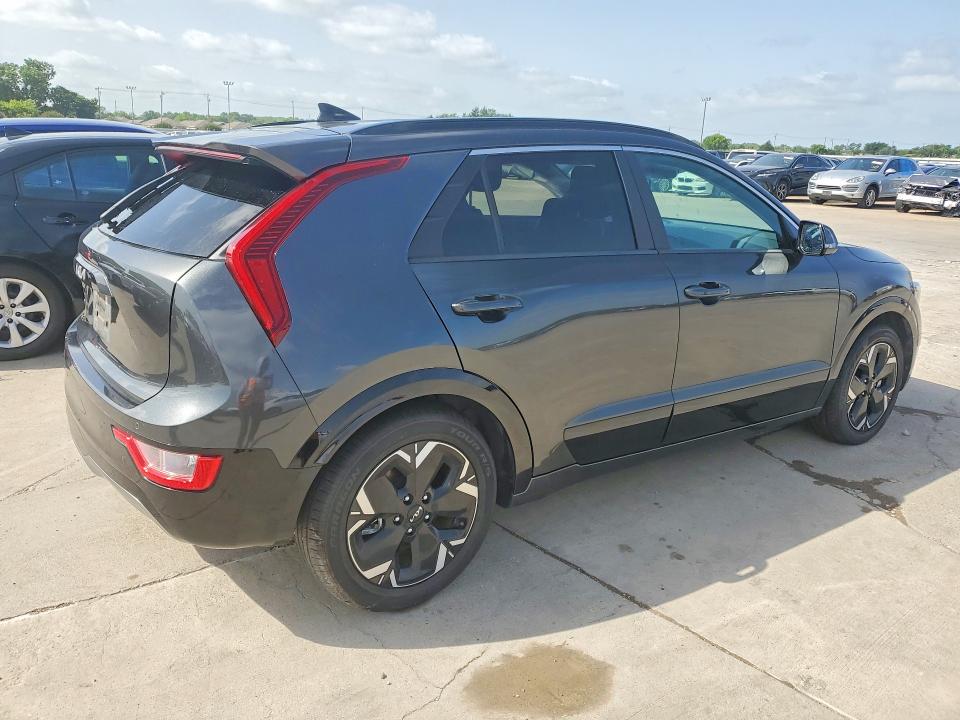 2024 Kia Niro VIN KNDCR3L10R5121667 COPART salvage auction — SIDE, TX - CERTIFICATE OF TITLE, sold $9,600 on 2026-07-08 (photo 3)