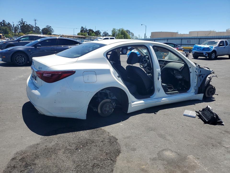 2018 Infiniti Q50 VIN JN1EV7AP9JM356181 COPART salvage auction — VANDALISM, Salvage Title, sold $275 on 2026-07-15 (photo 3)