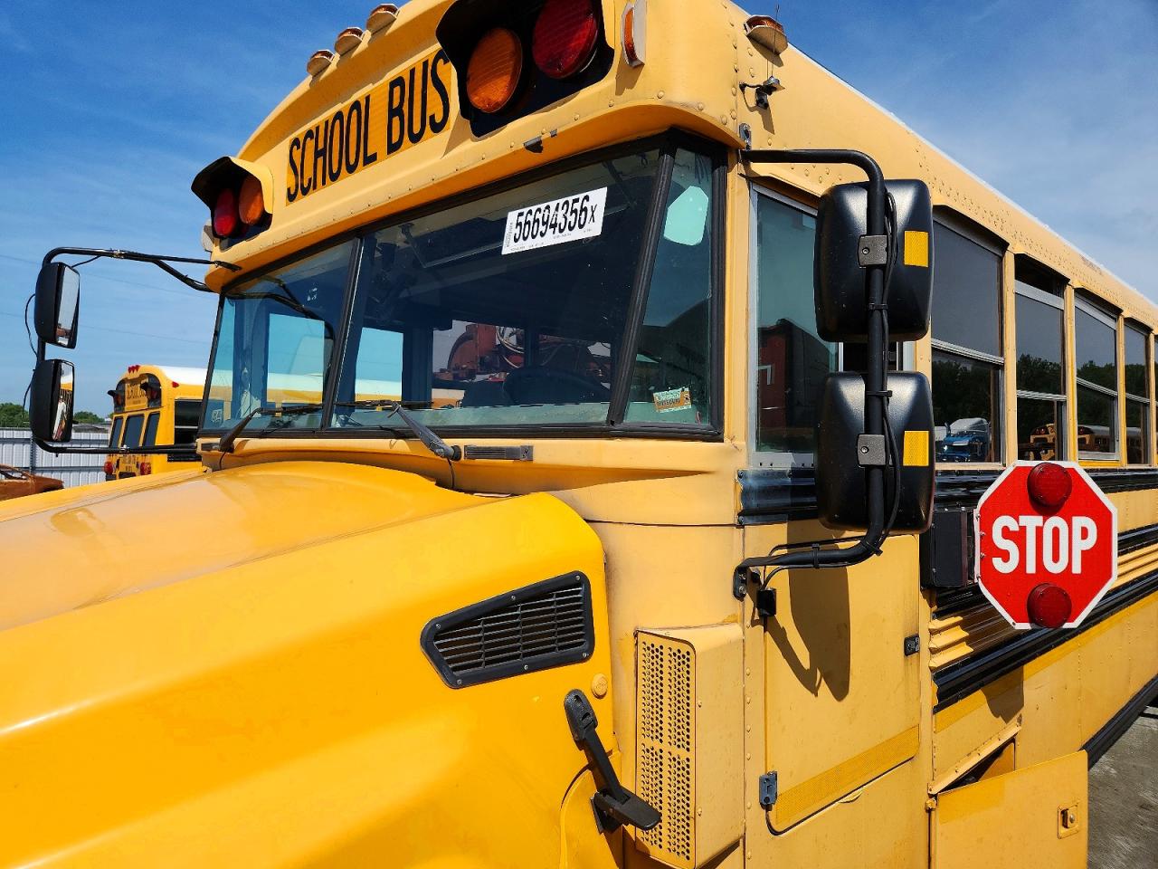 2012 Bluebird All models VIN 1BAKGCPA3CF287902 COPART salvage auction — Normal Wear, MO - CERTIFICATE OF TITLE, sold $1,400 on 2026-09-08 (photo 9)