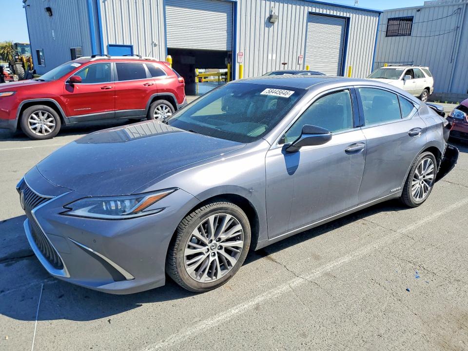 2019 Lexus ES VIN JTHB21B16K2040152 COPART salvage auction — REAR END, Ca - Salvage Certificate, sold $550 on 2026-07-31 (photo 1)