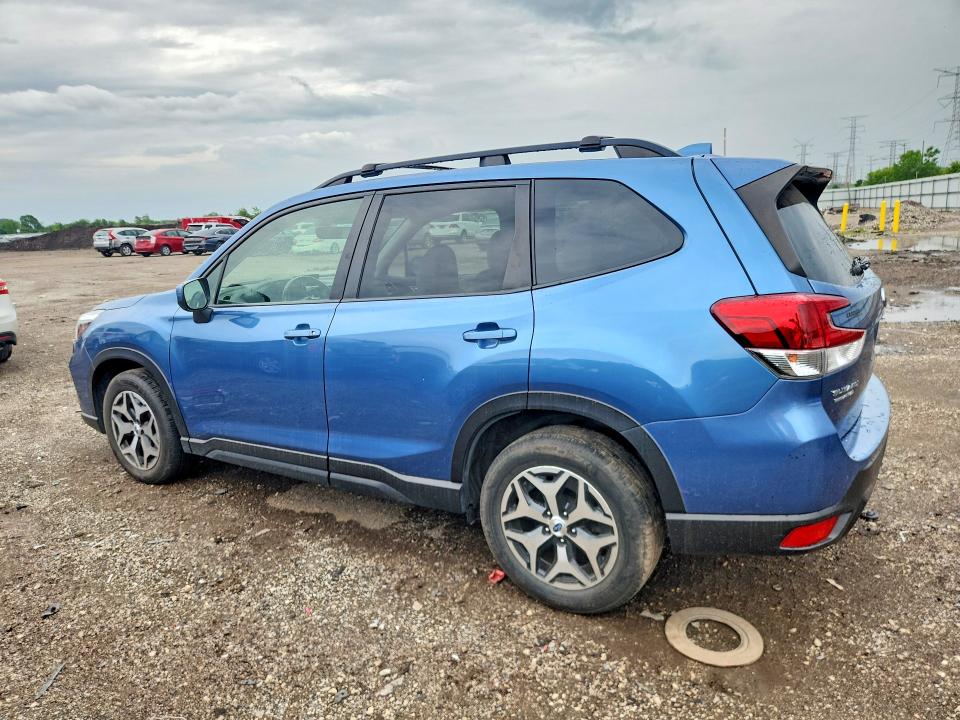 2020 Subaru Forester VIN JF2SKAJC9LH413897 COPART salvage auction — WATER/FLOOD, IL - SALVAGE CERT-FLOOD, sold $250 on 2026-07-30 (photo 2)