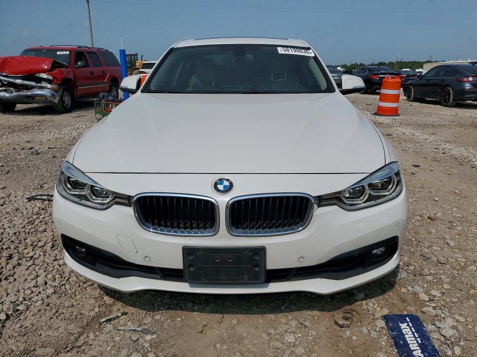 2018 BMW VIN WBA8E1G53JNU89295 COPART salvage auction — WATER/FLOOD, Tx - Salvage Title-Flood Damage, sold $2,400 on 2026-07-30 (photo 5)