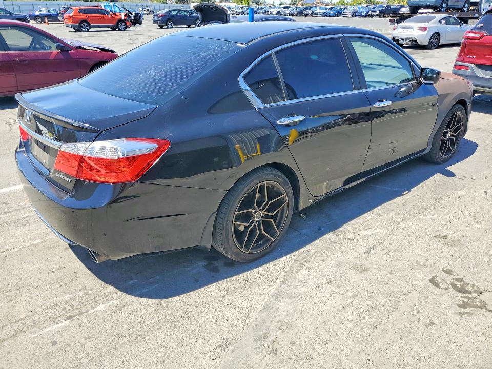 2015 Honda Accord VIN 1HGCR2F50FA239053 COPART salvage auction — FRONT END, Ca - Dlr/Dis/Exp Only Salvage Title, sold $2,300 on 2026-07-10 (photo 3)