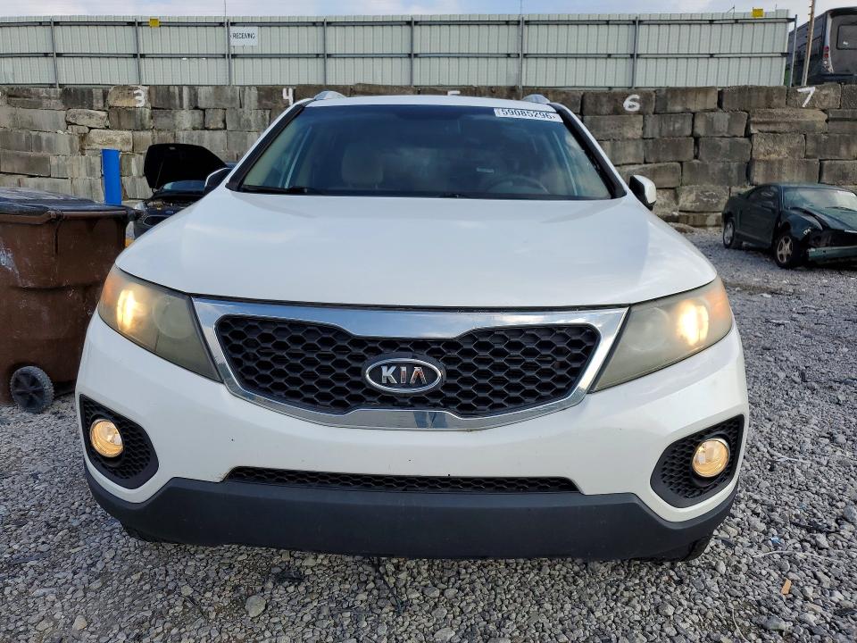 2011 Kia Sorento VIN 5XYKT4A26BG123984 COPART salvage auction — SIDE, Ky - Cert Of Title-Salvage, sold $275 on 2026-07-24 (photo 5)