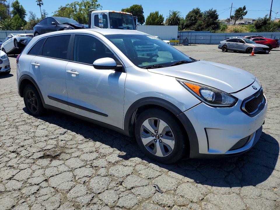 2017 Kia Niro VIN KNDCB3LC5H5036702 COPART salvage auction — SIDE, CA - SALVAGE CERTIFICATE, sold $1,250 on 2026-07-24 (photo 4)