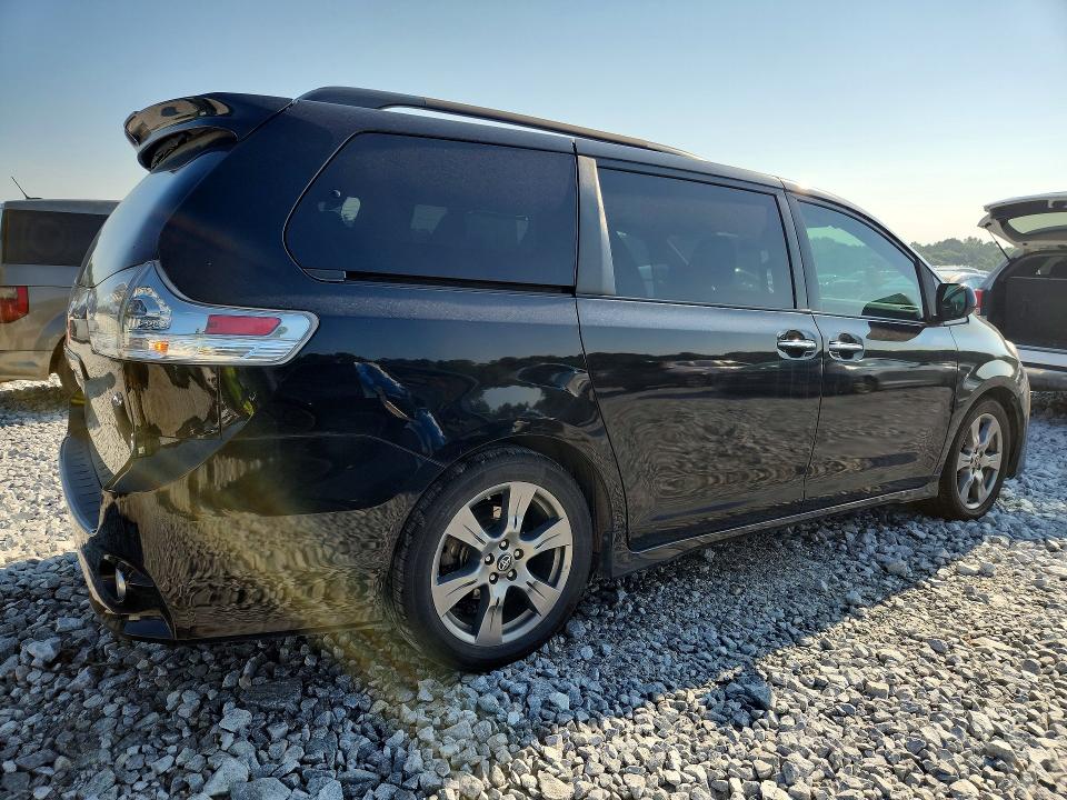2018 Toyota Sienna VIN 5TDXZ3DC0JS955065 COPART salvage auction — MINOR DENT/SCRATCHES, Ga - Certificate Of Title (P), sold $10,400 on 2026-07-30 (photo 3)