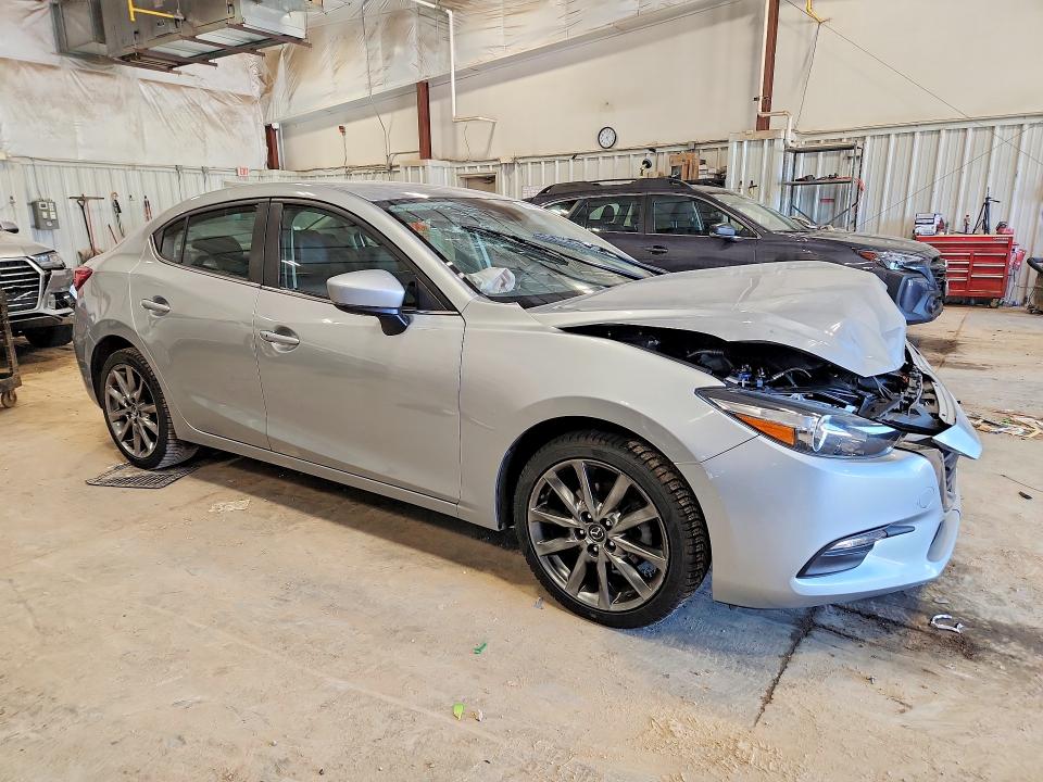 2018 Mazda 3 VIN 3MZBN1V32JM240620 COPART salvage auction — FRONT END, Wi - Certificate Of Title, sold $675 on 2026-07-22 (photo 4)