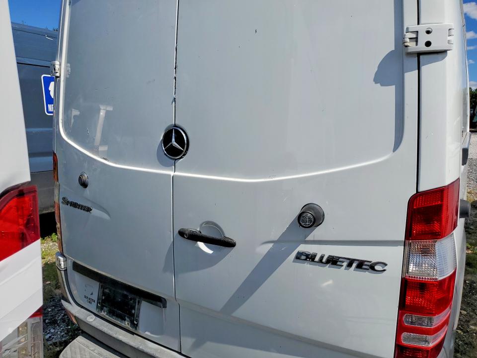 2012 Mercedes-benz Sprinter VIN WD3PE7CCXC5628048 COPART salvage auction — MECHANICAL, Pa - Cert Of Title (P), sold $1,000 on 2026-07-09 (photo 6)