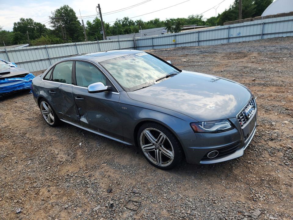 2012 Audi Rs4 VIN WAUBGAFL0CA043390 COPART salvage auction — SIDE, NJ - CERT OF TITLE-SALVAGE, sold $6,300 on 2026-07-31 (photo 4)