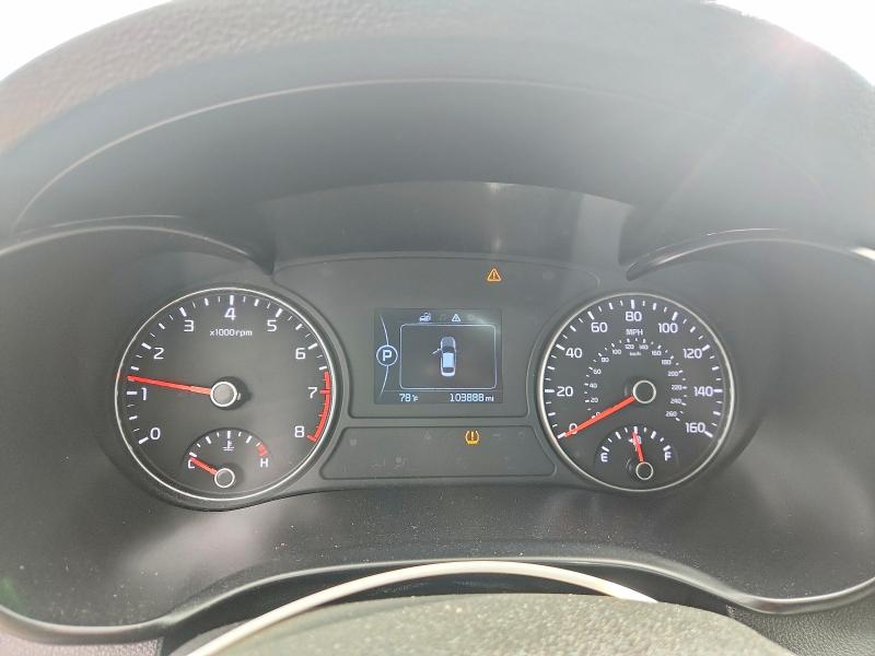 2018 Kia Optima VIN 5XXGT4L31JG240466 COPART salvage auction — SIDE, Tx - Salvage Vehicle Title, sold $575 on 2026-07-28 (photo 9)