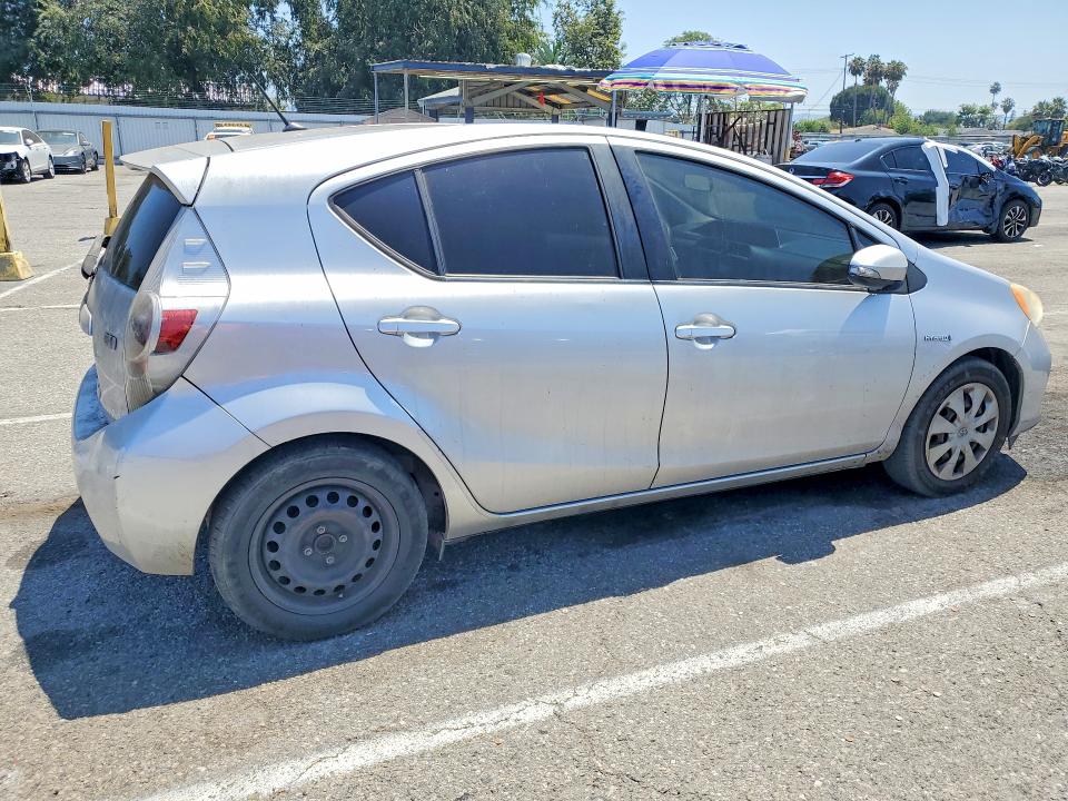 2013 Toyota Prius c VIN JTDKDTB36D1531029 COPART salvage auction — SIDE, CA - SALVAGE CERTIFICATE, sold $725 on 2026-07-24 (photo 3)