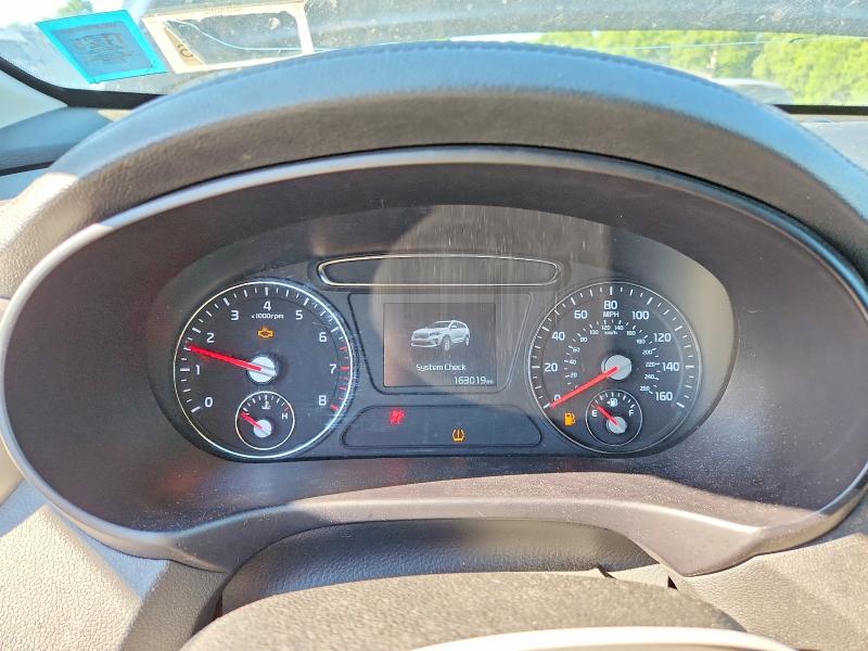 2019 Kia Sorento VIN 5XYPGDA31KG566269 COPART salvage auction — REAR END, NY - CERTIFICATE OF TITLE, sold $1,650 on 2026-07-28 (photo 9)