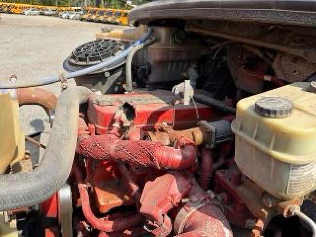 2015 Freightliner Chassis VIN 4UZABPDU9FCGL9813 COPART salvage auction — NORMAL WEAR, MA - CERTIFICATE OF TITLE (P), sold $700 on 2026-07-09 (photo 7)