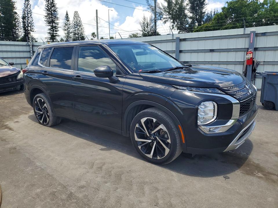 2023 Mitsubishi Outlander VIN JA4J3UA87PZ016784 COPART salvage auction — DAMAGE HISTORY, Fl - Certificate Of Title (P), sold $10,900 on 2026-07-27 (photo 4)