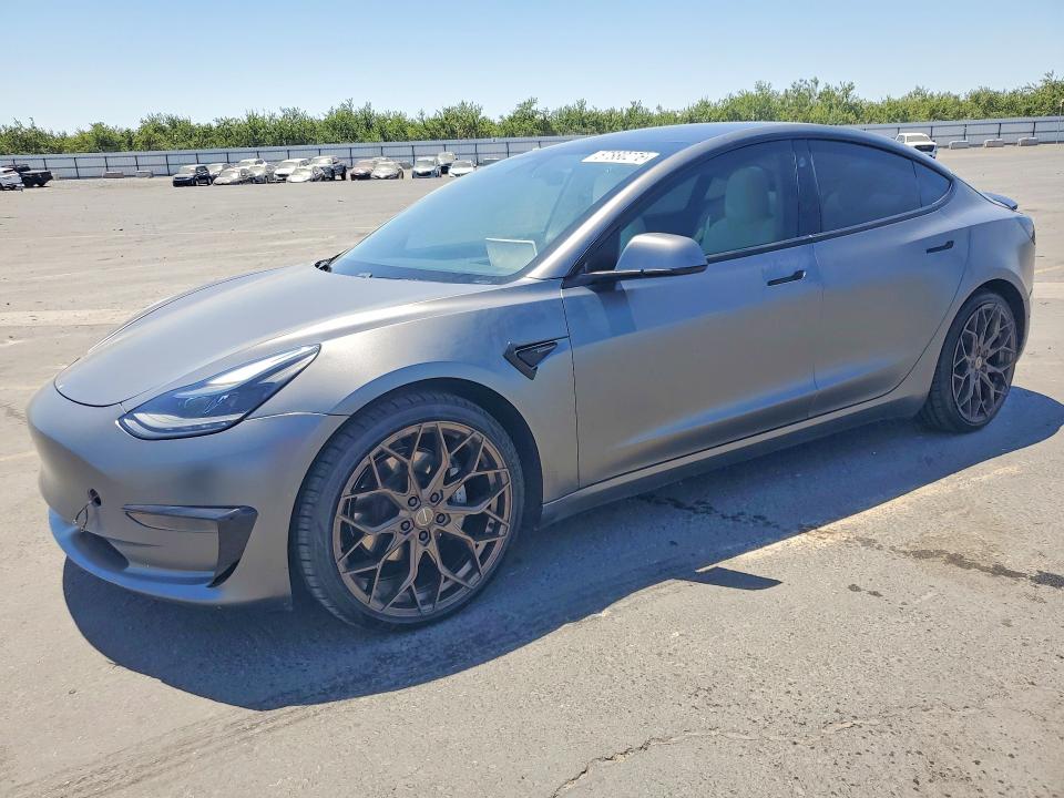 2021 Tesla Model 3 VIN 5YJ3E1EB1MF004113 — COPART salvage auction photo