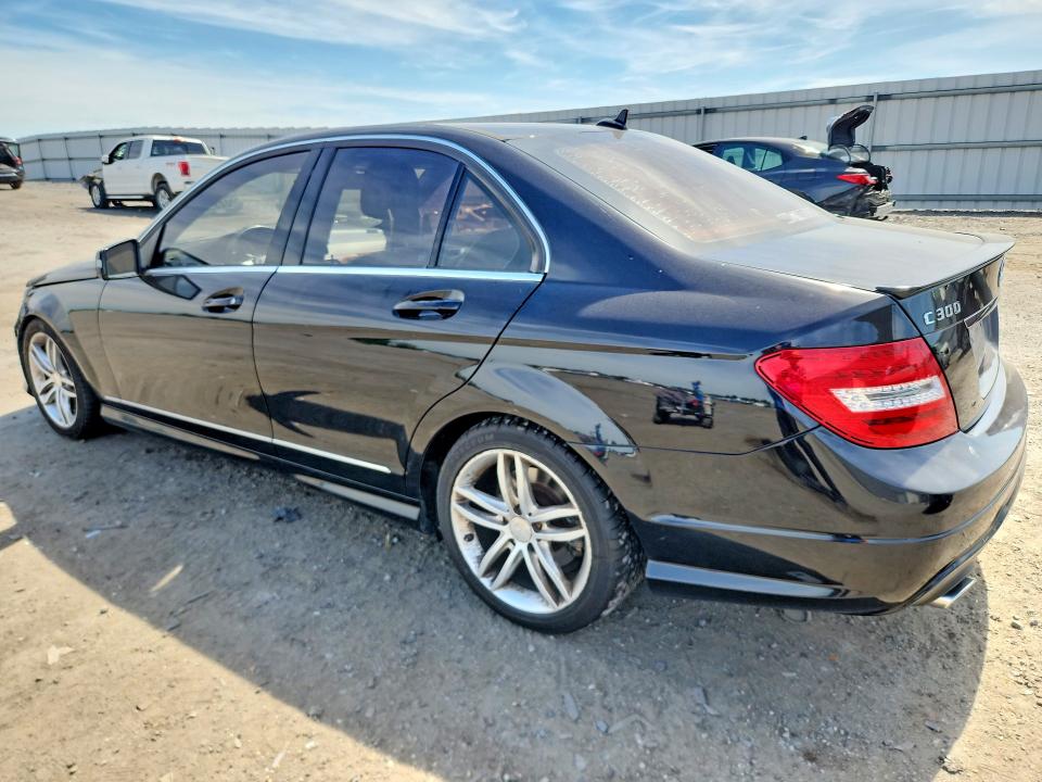 2012 Mercedes-benz C-klasse VIN WDDGF8BB7CR201443 COPART salvage auction — FRONT END, Va - Cert Of Title - Salvage, sold $1,000 on 2026-08-19 (photo 2)