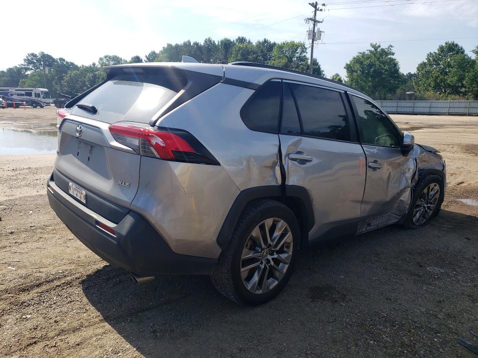 2019 Toyota Rav4 VIN JTMC1RFV2KD512372 COPART salvage auction — ALL OVER, TX - SALVAGE VEHICLE TITLE, sold $8,600 on 2026-07-07 (photo 3)