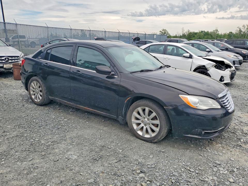 2014 Chrysler 200 VIN 1C3CCBBB7EN101114 COPART salvage auction — MECHANICAL, Ns - Cert Of Registration, sold $375 on 2026-07-09 (photo 4)