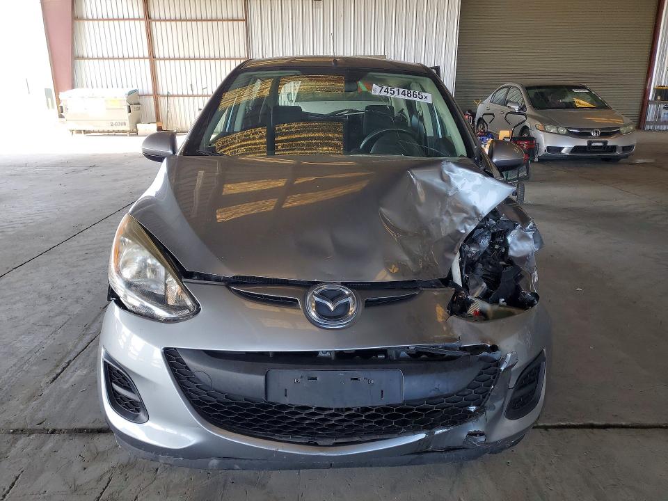 2014 Mazda 2 VIN JM1DE1KZ4E0177033 COPART salvage auction — FRONT END, Salvage Title, sold $400 on 2026-07-21 (photo 5)