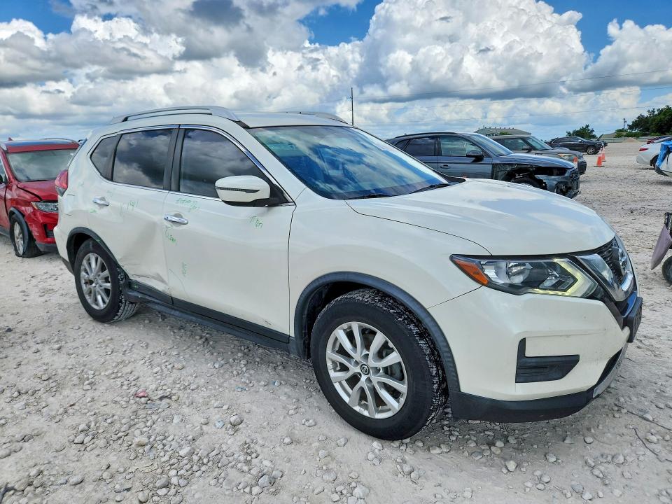 2017 Nissan Rogue VIN JN8AT2MT0HW385326 COPART salvage auction — SIDE, Tx - Salvage Vehicle Title, sold $3,700 on 2026-07-02 (photo 4)