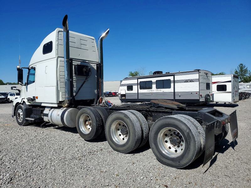 2006 Volvo Vn VIN 4V4NC9TJ46N421659 COPART salvage auction — MINOR DENT/SCRATCHES, Ny - Cert Of Title-Rebuilt Salvage (P), sold $22,000 on 2026-07-09 (photo 3)
