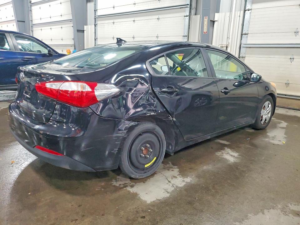 2015 Kia Forte VIN KNAFK4A64F5376305 COPART salvage auction — REAR END, Mn - Cert Of Title-Prior Salvage, sold $225 on 2026-07-28 (photo 3)