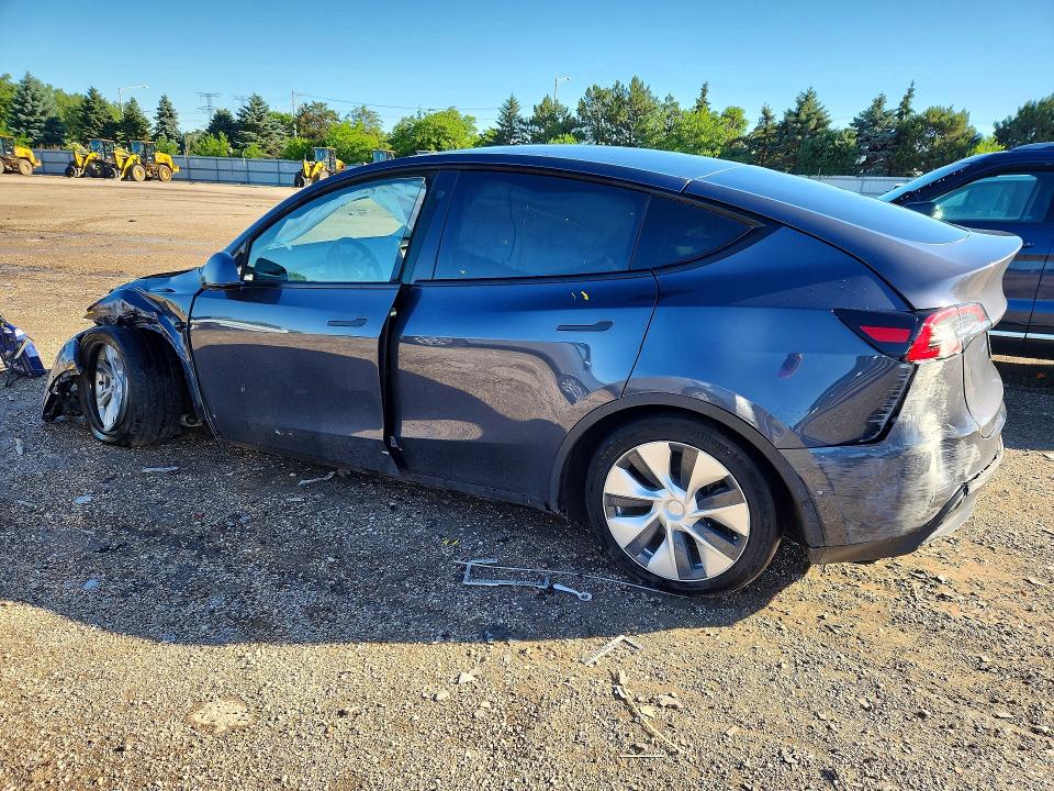 2021 Tesla Model y VIN 5YJYGDEE8MF211142 COPART salvage auction — FRONT END, Il - Salvage Certificate, sold $7,000 on 2026-08-25 (photo 2)