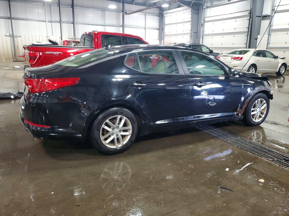 2013 Kia Optima VIN 5XXGM4A77DG098809 COPART salvage auction — VANDALISM, Mn - Cert Of Title-Prior Salvage, sold $225 on 2026-07-28 (photo 3)