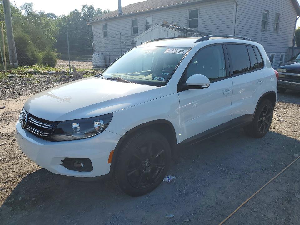 2017 Volkswagen Tiguan VIN WVGBV7AX2HK049114 COPART salvage auction — MINOR DENT/SCRATCHES, Pa - Cert Of Title, sold $4,000 on 2026-08-17 (photo 1)