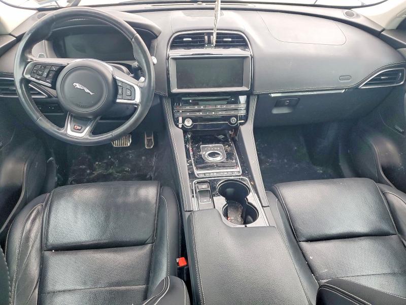 2017 Jaguar VIN SADCM2BV2HA074195 COPART salvage auction — MINOR DENT/SCRATCHES, Oh - Certificate Of Title, sold $2,300 on 2026-07-29 (photo 8)