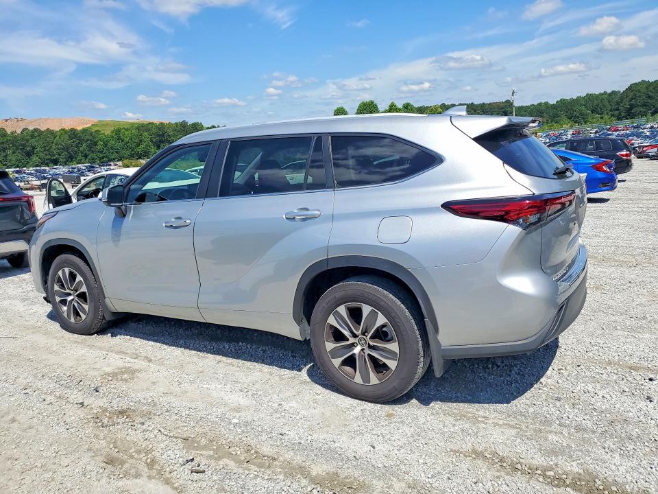 2023 Toyota VIN 5TDKDRBH1PS020592 COPART salvage auction — MINOR DENT/SCRATCHES, Md - Certificate Of Title, sold $18,200 on 2026-07-28 (photo 2)